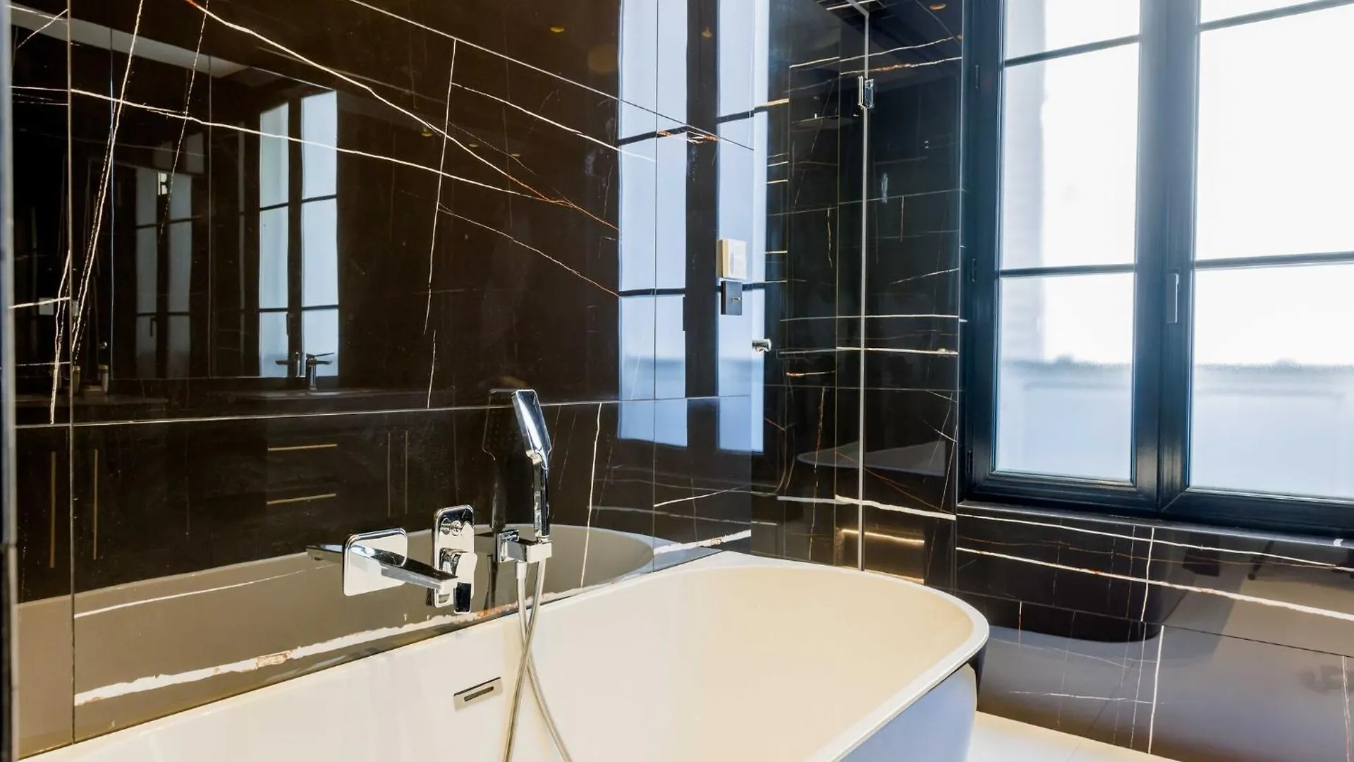 Exceptional Apartment - Trocadero 16Th - Mobility Lease Paris