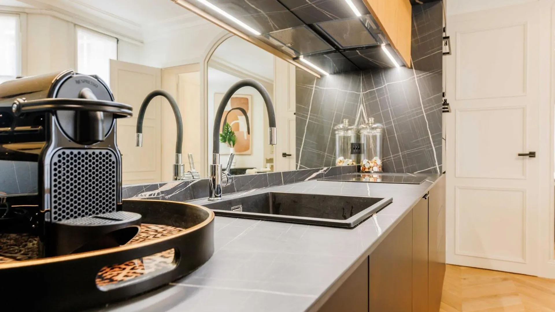 Exceptional Apartment - Trocadero 16Th - Mobility Lease Paris