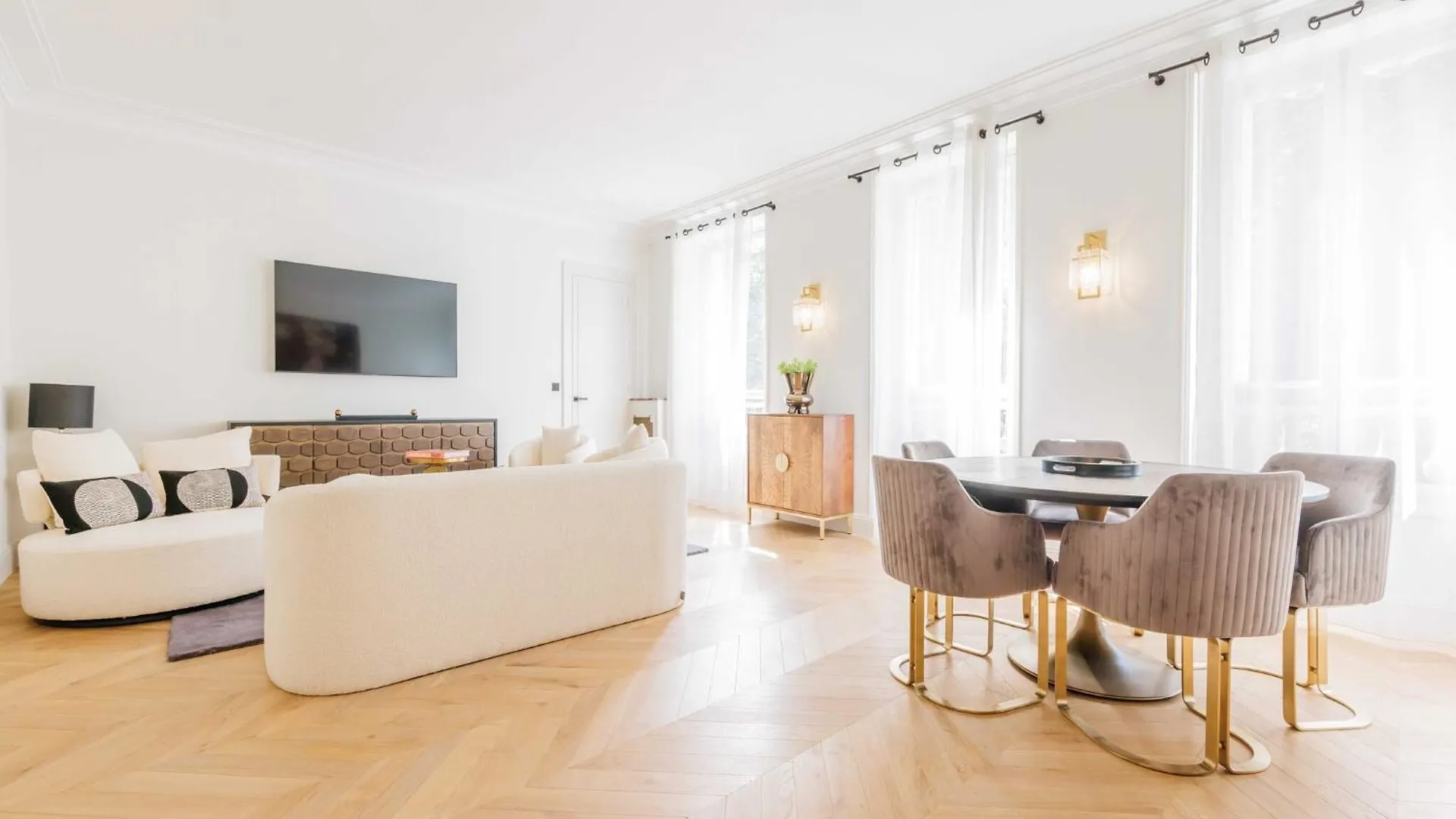 Exceptional Apartment - Trocadero 16Th - Mobility Lease Paris 0*,  France