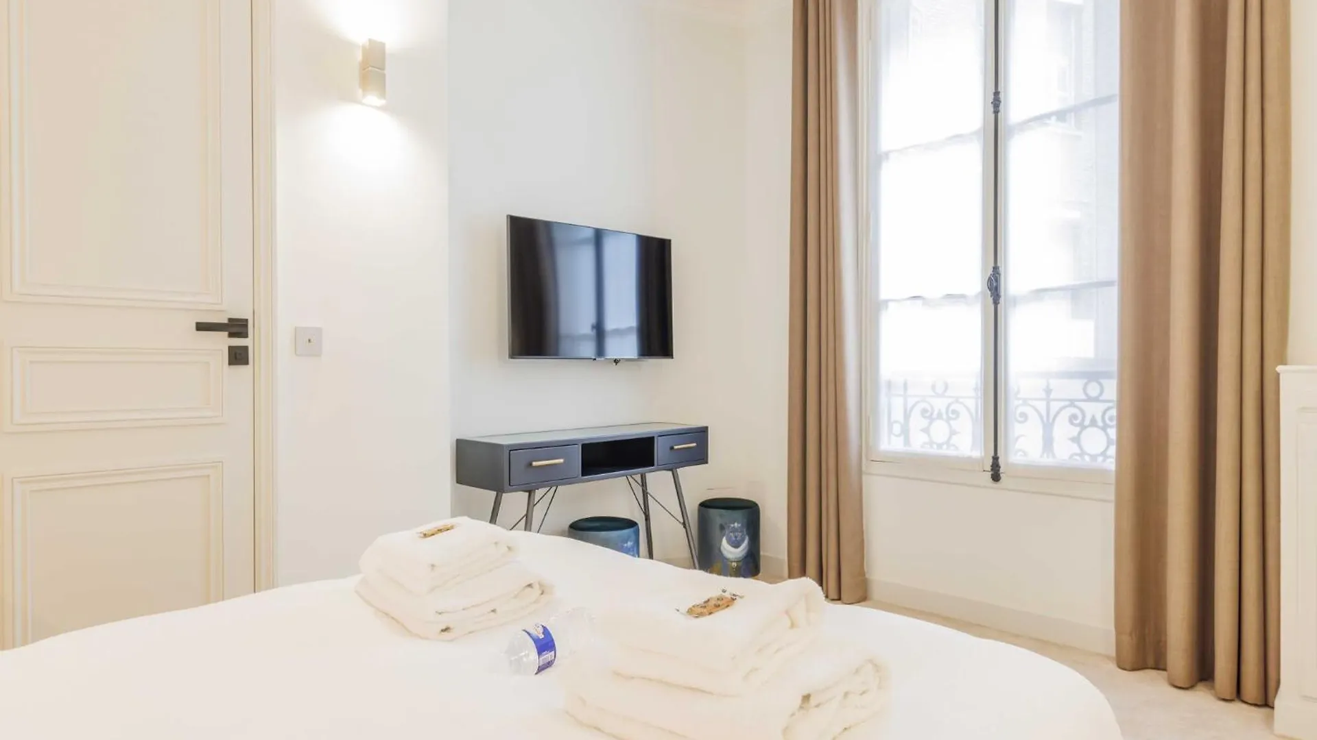 Exceptional Apartment - Trocadero 16Th - Mobility Lease Paris France