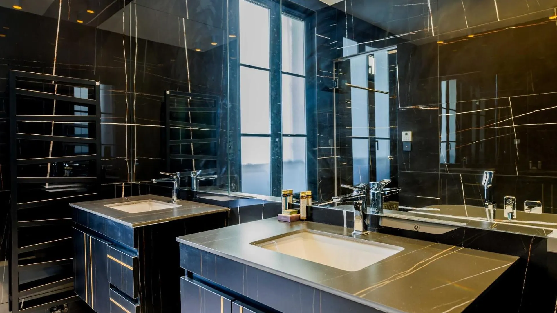 Exceptional Apartment - Trocadero 16Th - Mobility Lease Paris France