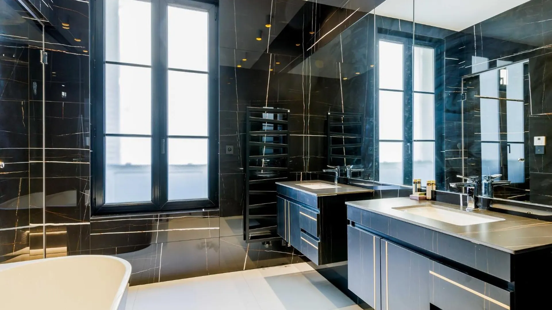Exceptional Apartment - Trocadero 16Th - Mobility Lease Paris