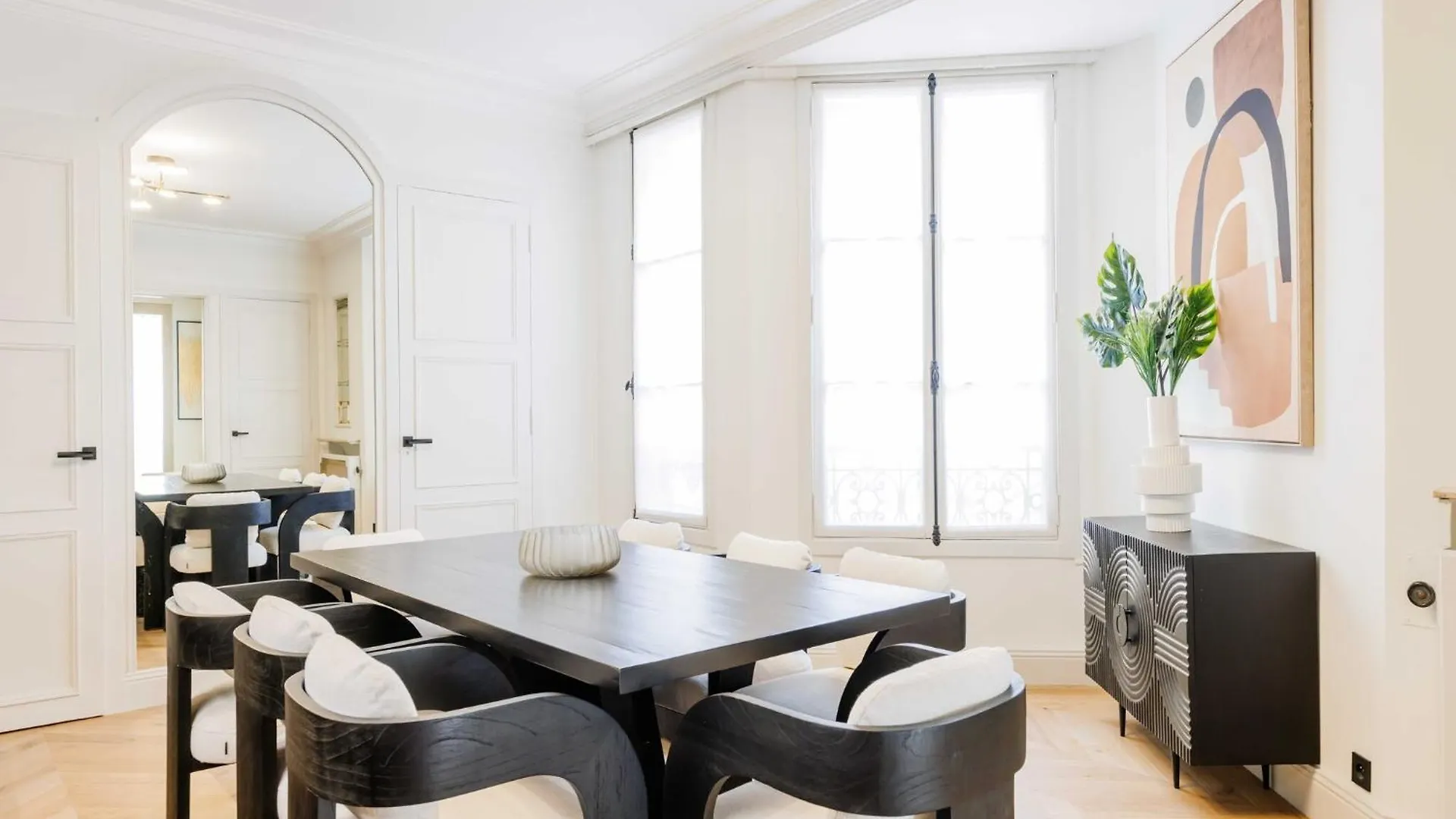 Exceptional Apartment - Trocadero 16Th - Mobility Lease Paris 0*,  France
